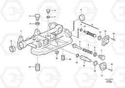 10598 Oil filter housing L220E SER NO 4003 - 5020, Volvo Construction Equipment