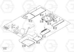 13462 Hatches under engine, hydr.pumps, cooler, m.valve and fuel tank. EC460B SER NO INT 11515- EU&NA 80001-, Volvo Construction Equipment