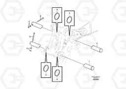 11906 Links to bucket EC240C, Volvo Construction Equipment