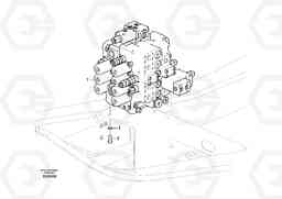 94668 Control valve with fitting parts. EC240B PRIME S/N 15001-/35001-, Volvo Construction Equipment