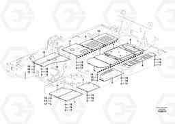 19594 Hatches under engine, hydr.pumps, cooler, m.valve and fuel tank. EC460C, Volvo Construction Equipment