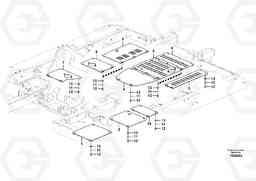 80160 Hatches under engine, hydr.pumps, cooler, m.valve and fuel tank. FC3329C, Volvo Construction Equipment