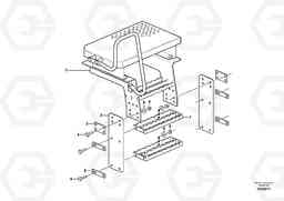 84592 Running board. L110E S/N 2202- SWE, 61001- USA, 70401-BRA, Volvo Construction Equipment