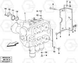 49809 Control valve with fitting parts. L180/L180C VOLVO BM VOLVO BM L180/L180C SER NO -2532 / -60469 USA, Volvo Construction Equipment