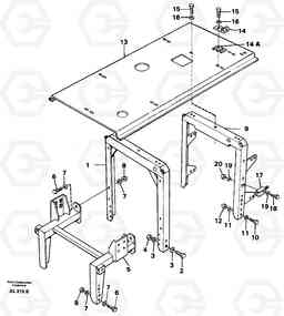 28052 Engine cover L70B/L70C VOLVO BM VOLVO BM L70B/L70C SER NO - 13115, Volvo Construction Equipment