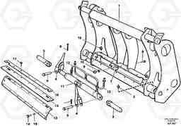 23340 Attachment bracket L50C S/N 10967-, OPEN ROPS S/N 35001-, Volvo Construction Equipment