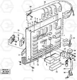 26113 Distribution box, right A25C VOLVO BM VOLVO BM A25C SER NO - 10256/ - 60911, Volvo Construction Equipment