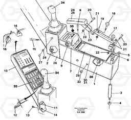 26747 Side panel right EW150C SER NO 689-, Volvo Construction Equipment