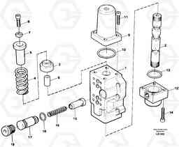 58677 Four-way valve, bucket primary EC450 SER NO 1782-1909, Volvo Construction Equipment