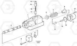 8541 Four-way valve EC450 SER NO 1782-1909, Volvo Construction Equipment