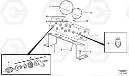 10669 Servo valve body with fitting parts EW160 SER NO 1001-1912, Volvo Construction Equipment