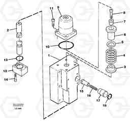 106507 Four-way valve EC200 SER NO 2760-, Volvo Construction Equipment