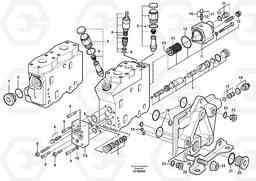 69124 Direction valve L180E S/N 5004 - 7398 S/N 62501 - 62543 USA, Volvo Construction Equipment