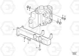 58267 Control valve with fitting parts. L120F, Volvo Construction Equipment